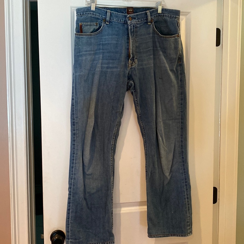 Ike Behar Caponi  jeans 36 regular. Medium wash 30 inch inseam.